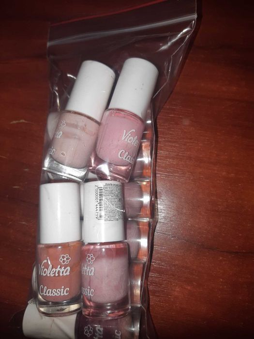 10 нюдовых модных лаков. Новые.