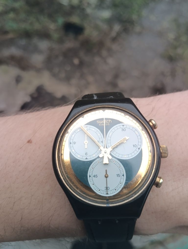 Часы швейцарские с хронографом