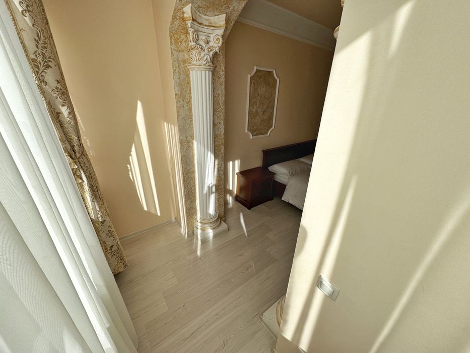 ‼️Вільно‼️ Двокімнатна квартира - вул. Степана Бандери 35