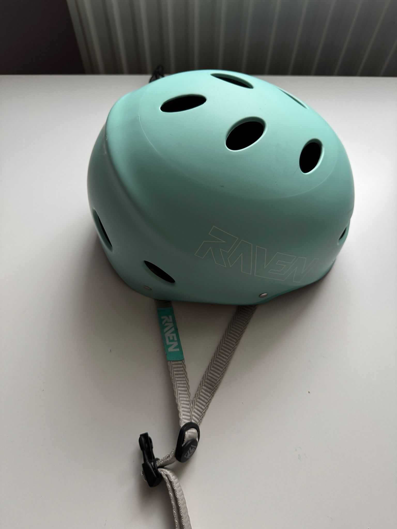 Kask Rowerowy RAVEN F511 rozmiar 56-58 cm