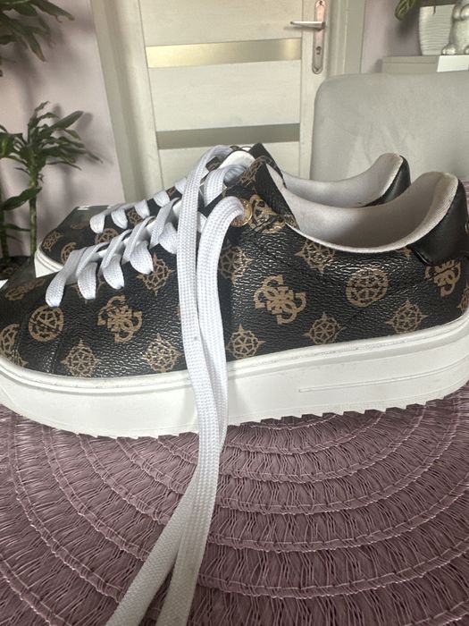 Buty Guess damskie 38