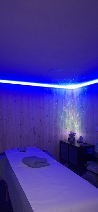 Massagem de relaxamento, terapêutica, recuperação, modeladora