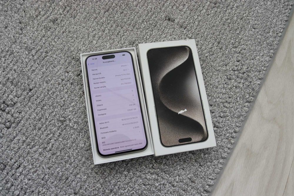 iPhone 15 Pro Max  256 GB  98%