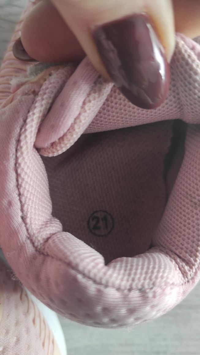 Różowe adidasy 21