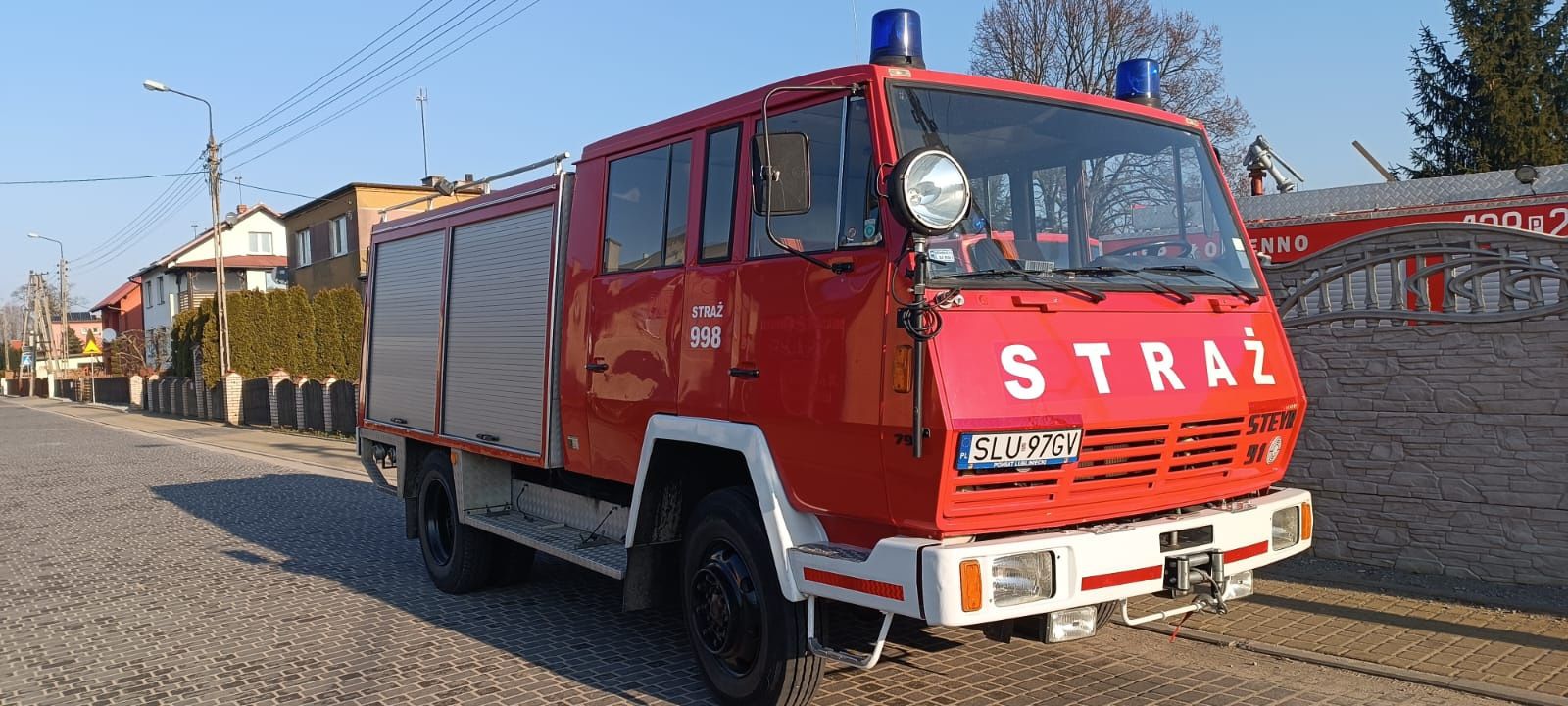 Steyr 791 4x4 strażacki pożarniczy 9 osób zadbany.Moc silnika 210KM.