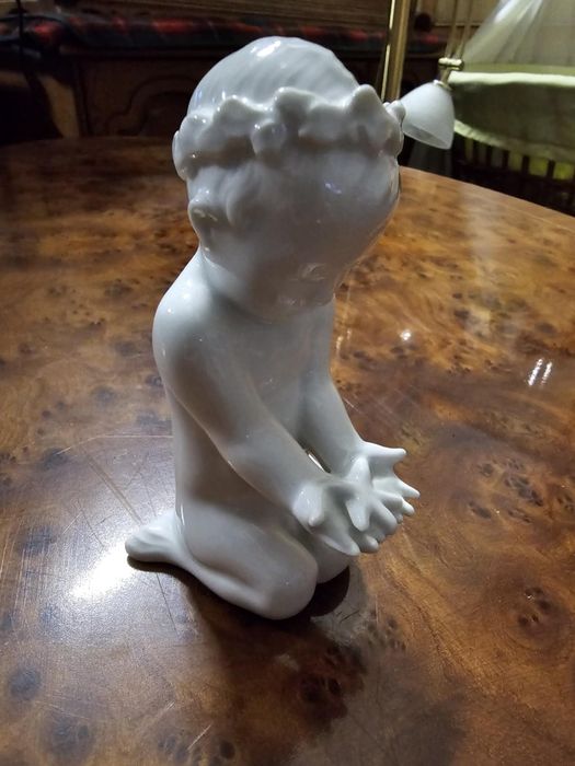 Porcelanowa figurka