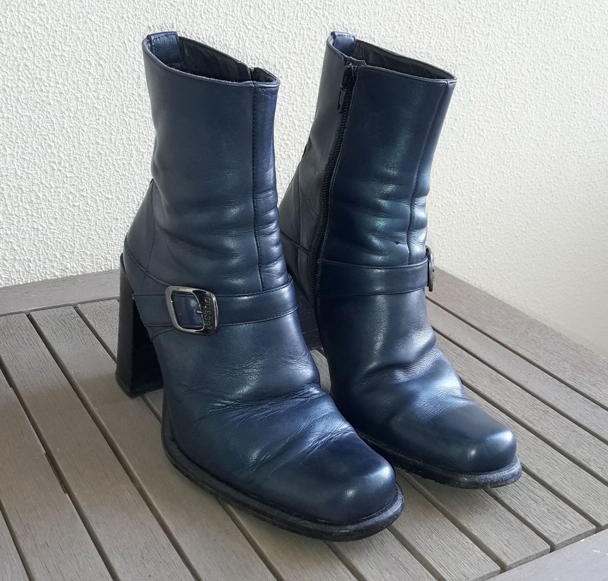 Botins Guess em pele genuina azul petróleo bom estado