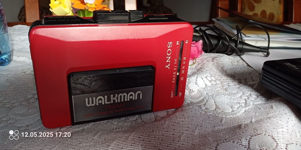 Walkman  SONY WM-F2015