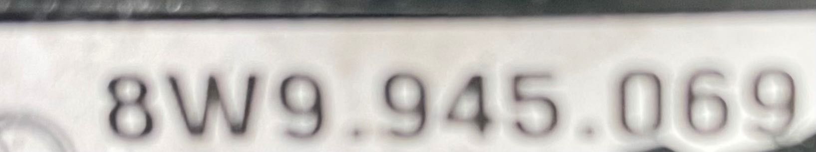Audi A4 B9 Avant Lampy Tylne Komplet