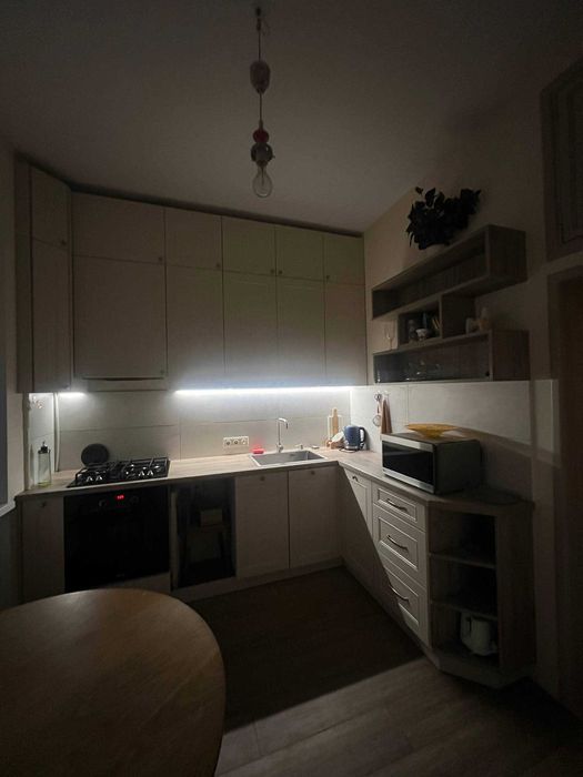 2к Квартира м.Васильківська довгострокова оренда. Юлії Здановської