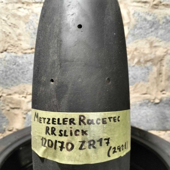 Metzeler Racetec RR Slick 120/70 ZR17. (2421)