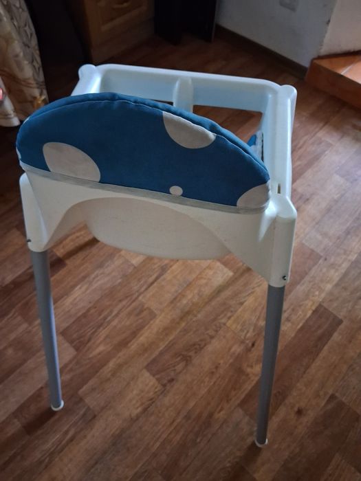 Стільчик для годування ikea