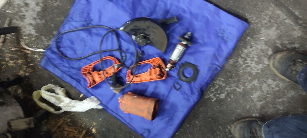 ушм болгарка на 230 мм розібрана