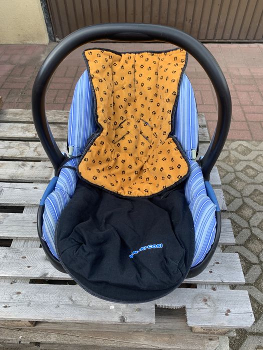 Fotelik - nosidełko MAXI COSI