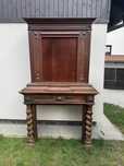 Stylowy portal kominkowy z drewna