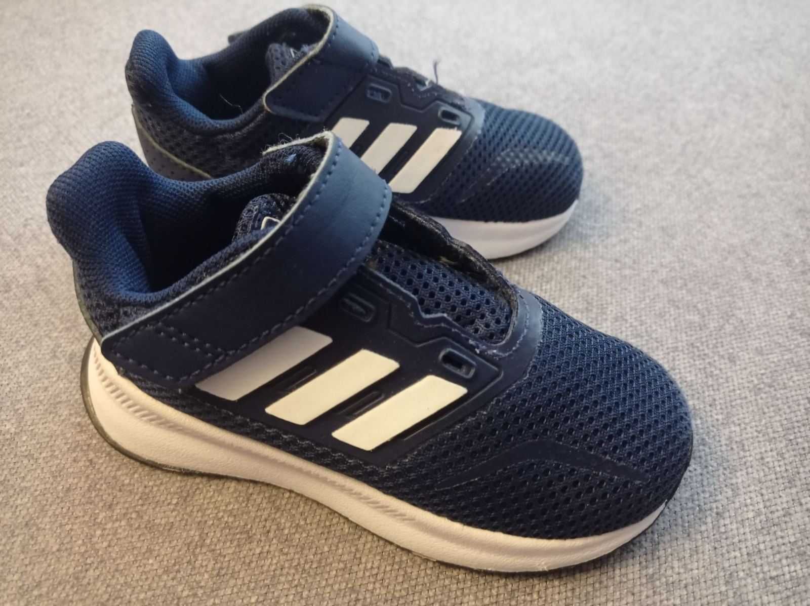 Adidas buty dziecięce