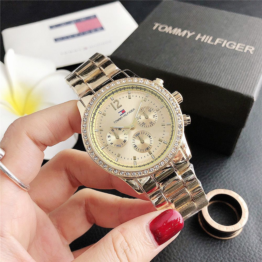 złoty zegarek Tommy Hilfiger