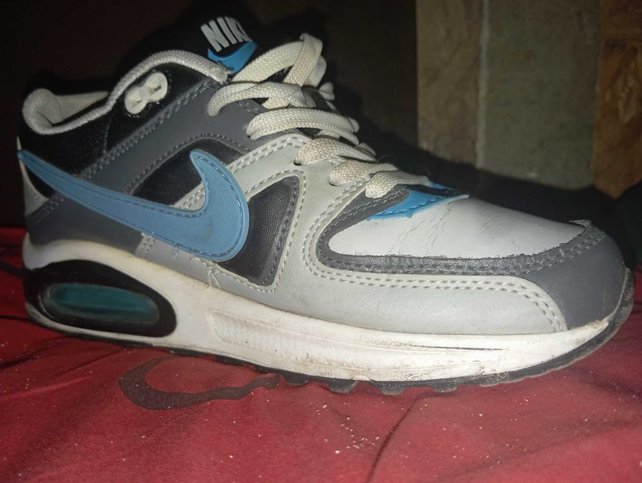 Nike кросівки жіночі 37 розмір