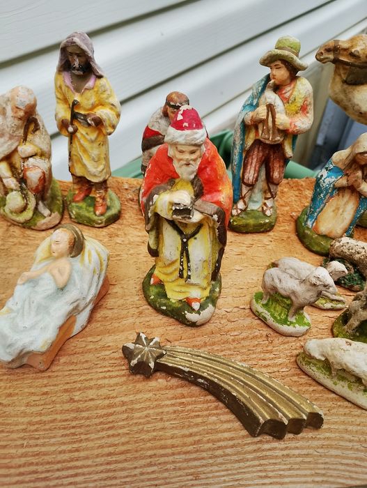 Stare gipsowe figurki