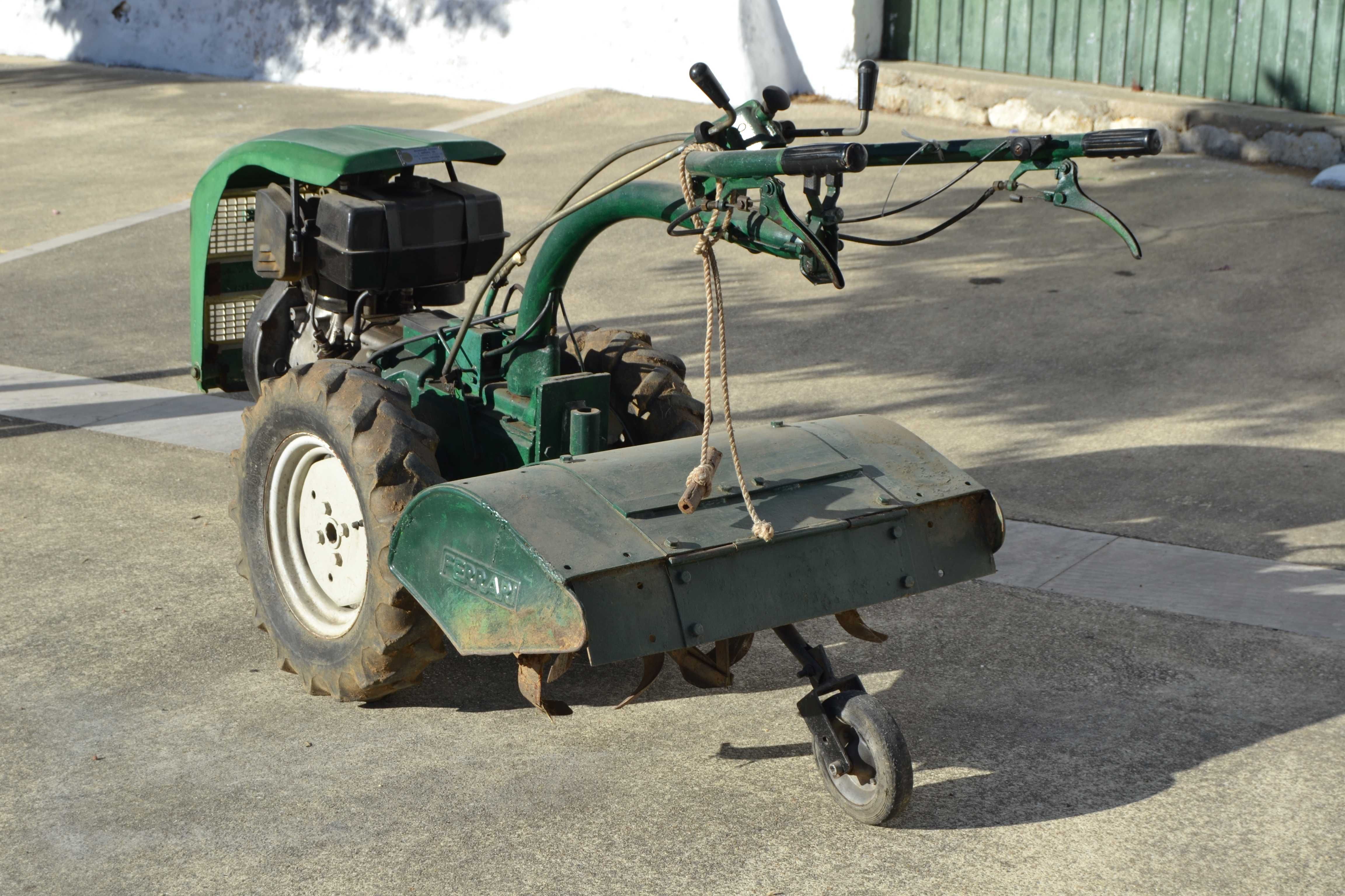Motocultivador Ferrari 14CV