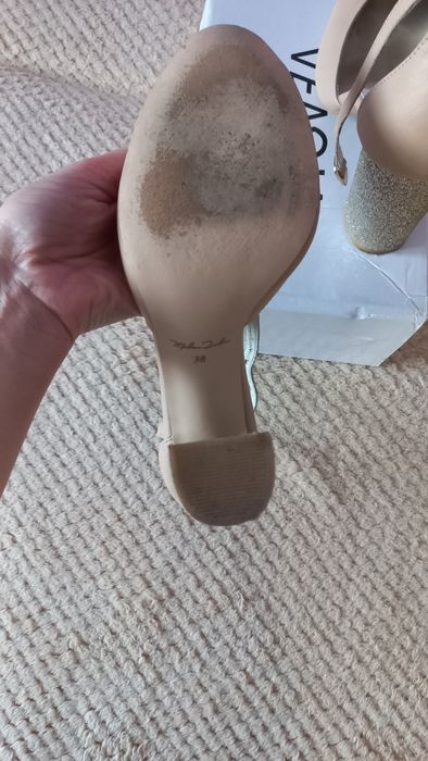 Жіночі босоніжки