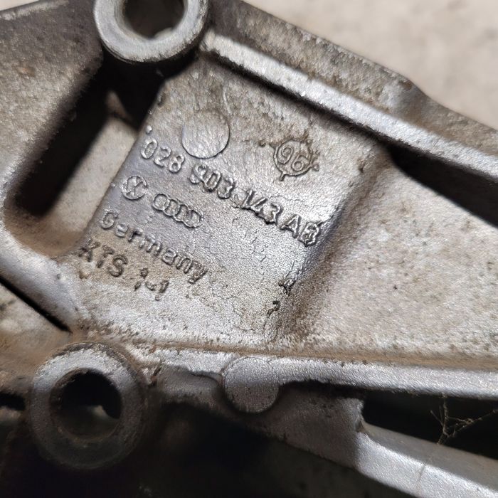 Łapa mocowanie alternatora vw sharan galaxy Alhambra mk1 1.9TDI 1998r