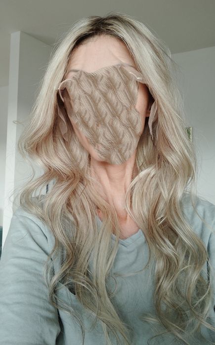 Peruka naturalna - chłodny blond - lace front