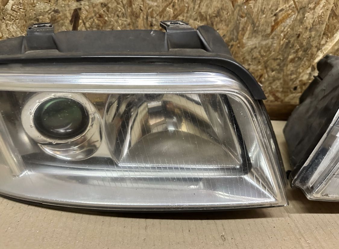 Audi a4 b5 lift lampy kompletne lewa + prawa cana za 2 st