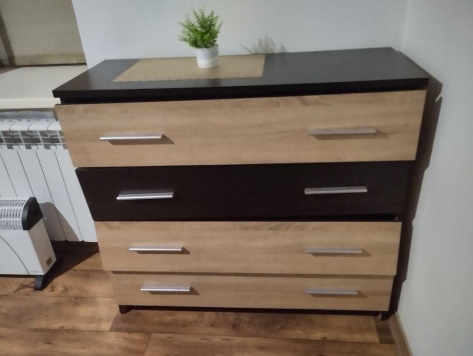 Продам комод  в нормальном состоянии