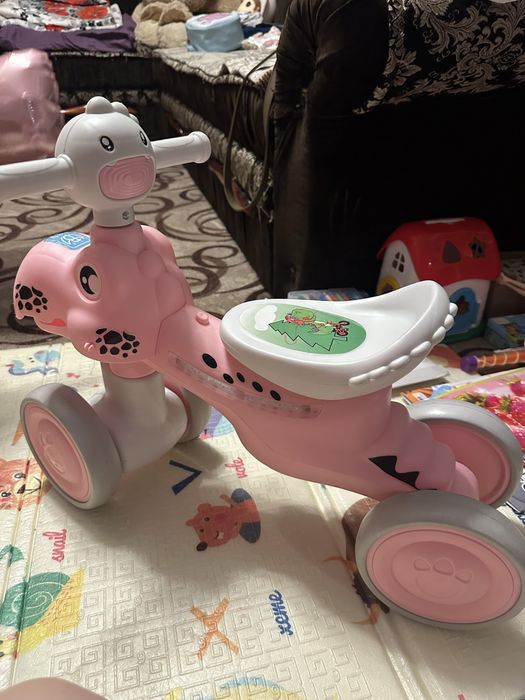 Біговел дитячий новий музичний з підсвіткою