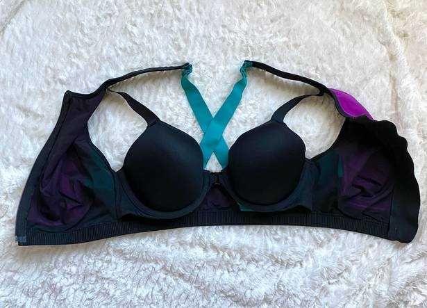 Victoria’s Secret Front Close Knockout Sport Bra 34D