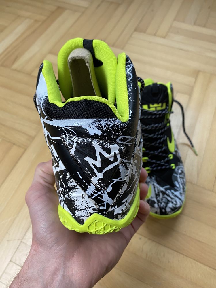 Nike Lebron 11 Graffiti