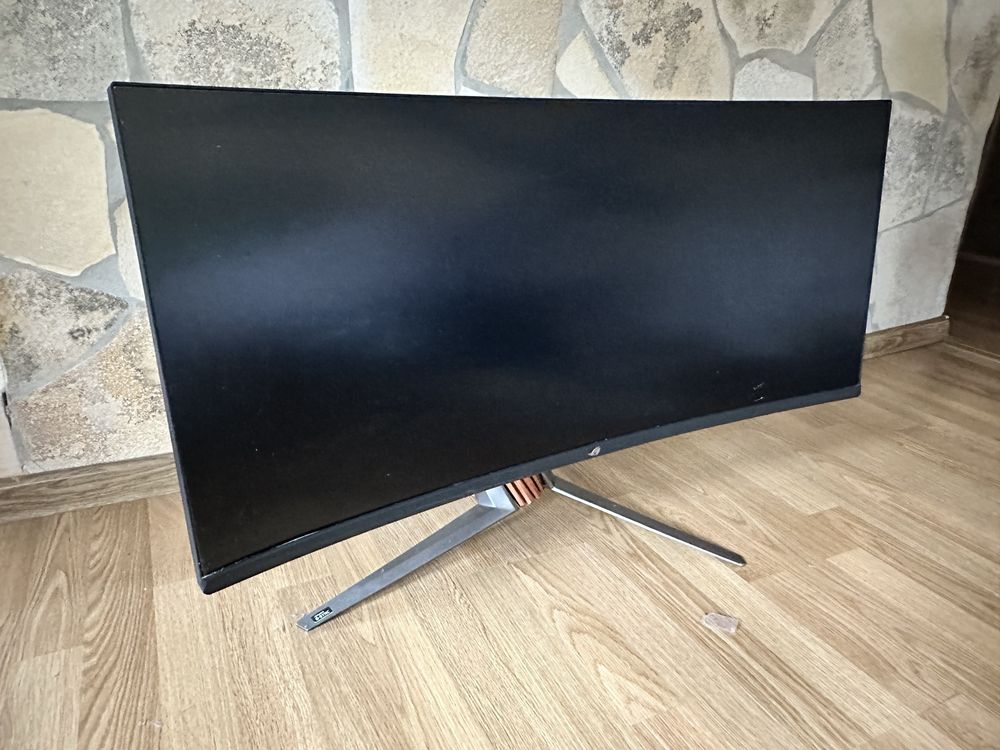 Monitor Asus uszkodzona matryca