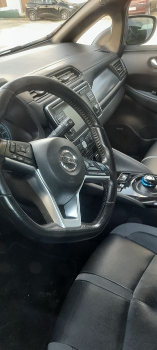 Nissan leaf eletrico 40kw troco