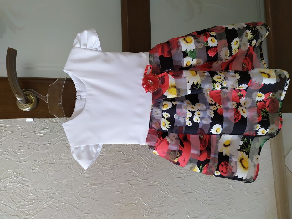 Сукня, плаття для дівчинки