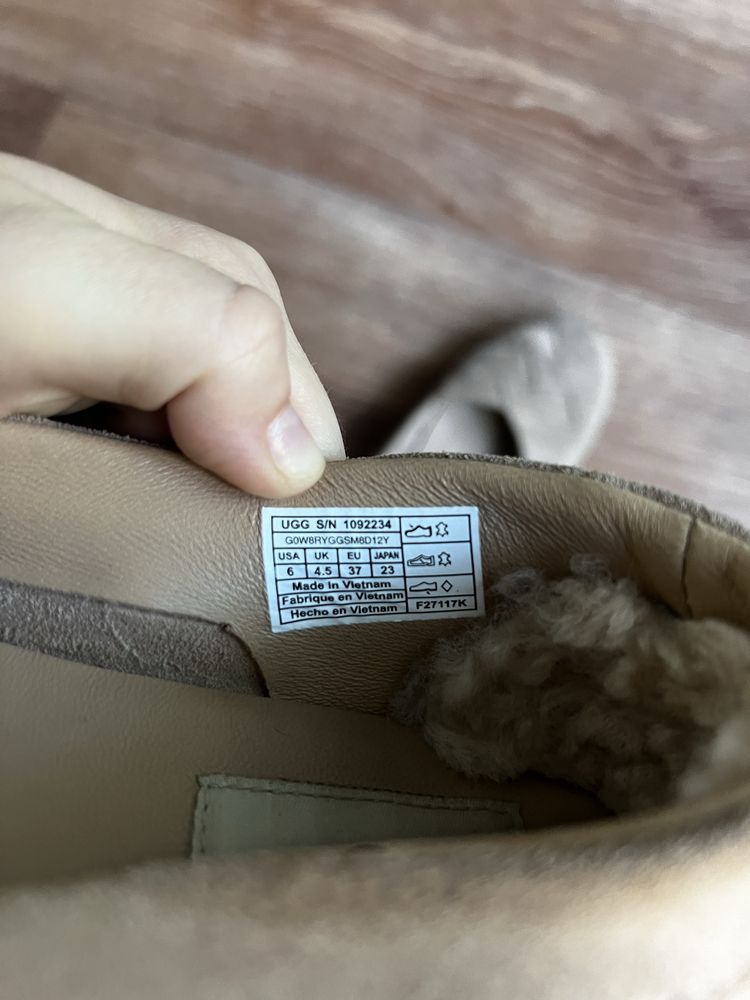 Балетки мокасини жіночі 37 UGG оригінал