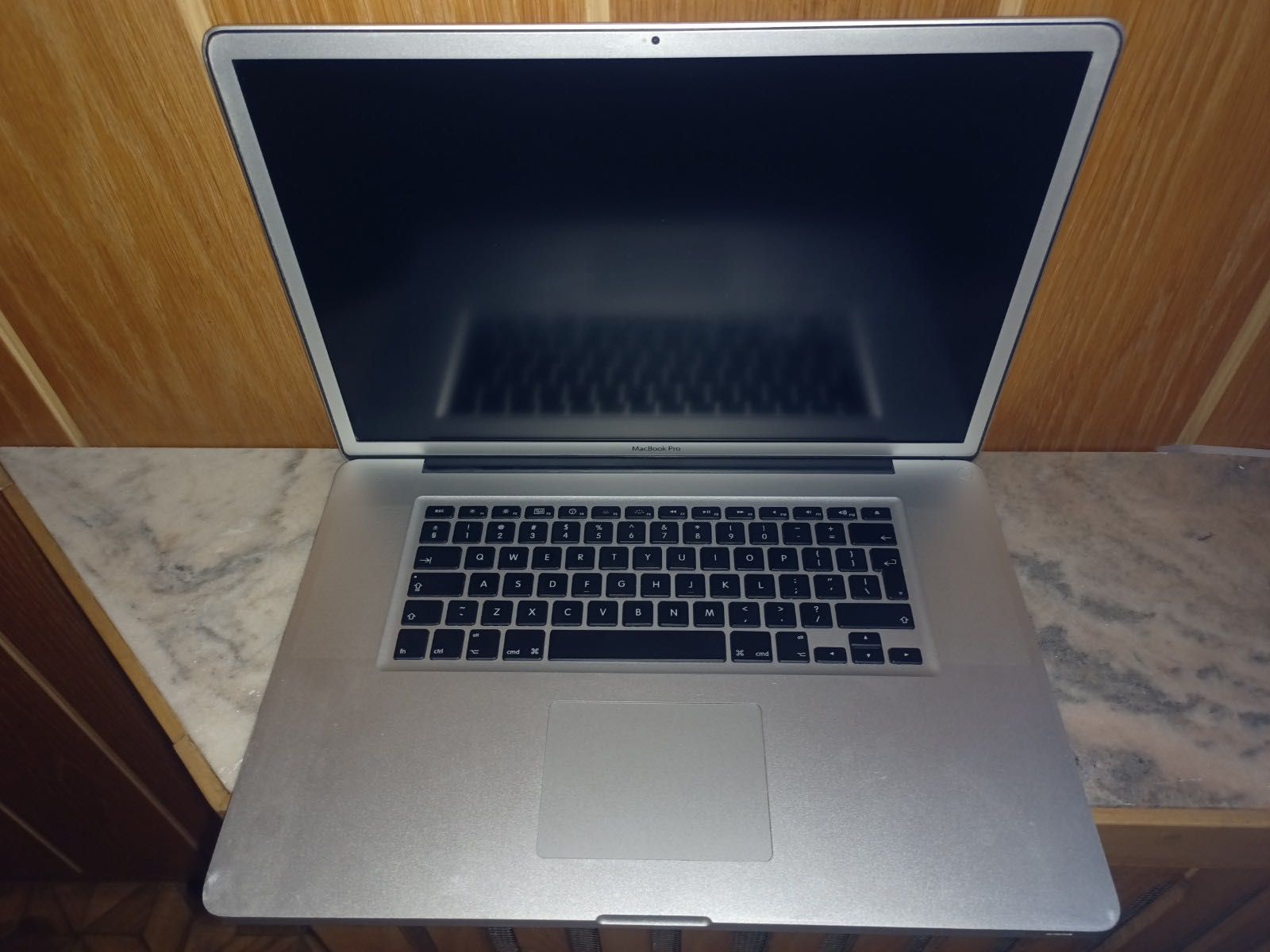  Apple MacBook Pro 17" A1297 i7 Mac OS HDD 750GB