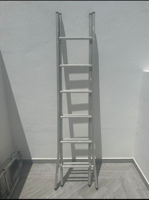 Escadote de 12 degraus