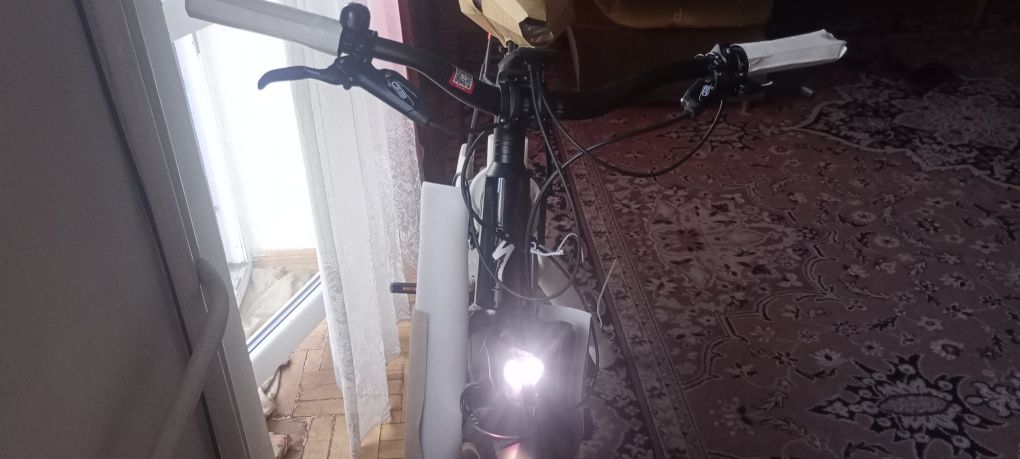 Rower Specialized Turbo Vado 4.0 Step Through - Czarny