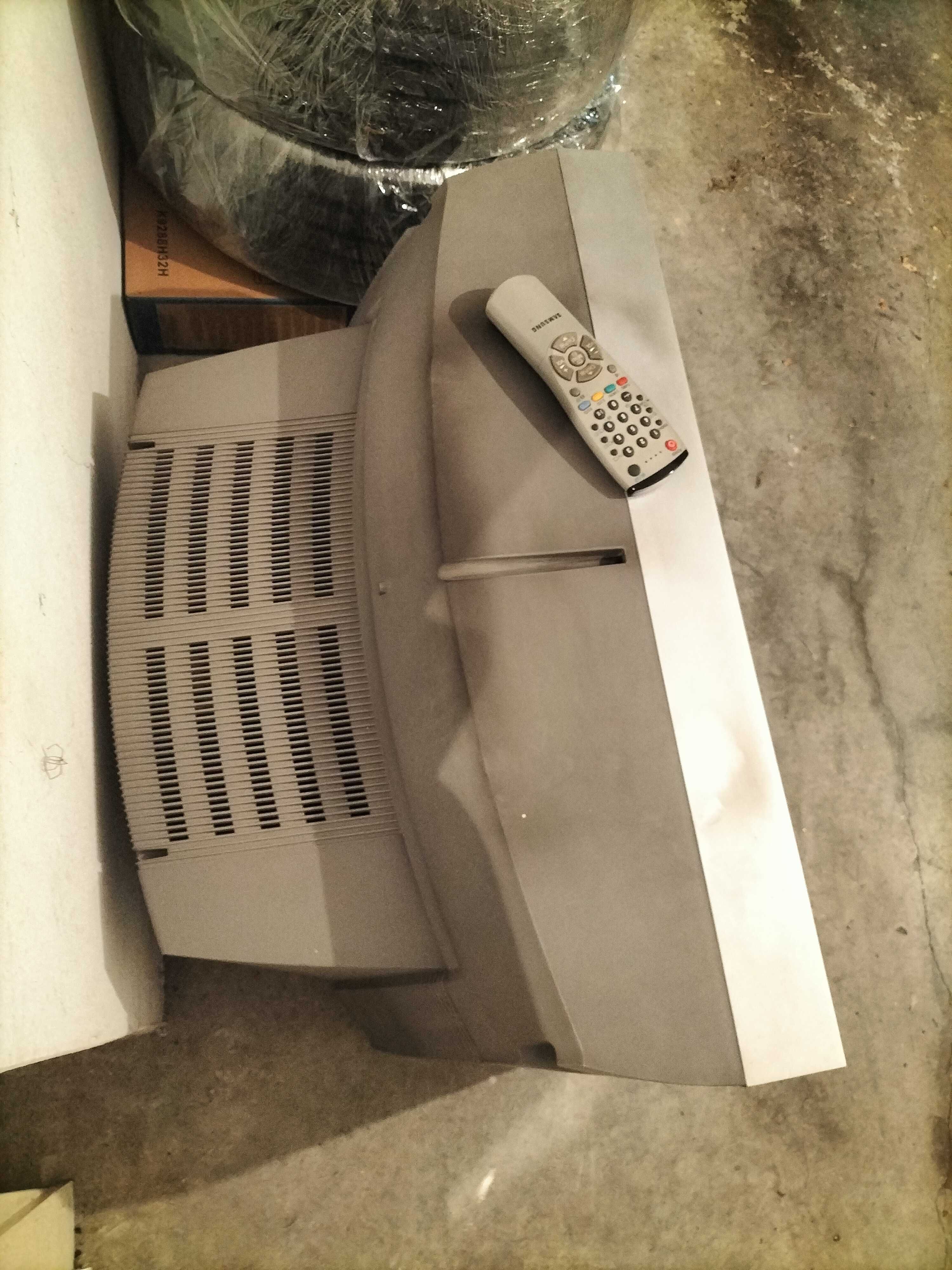 TV SAMSUNG em ótimo estado