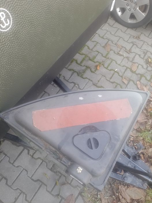 Akwarium narożne panoramiczne 70l na rybki