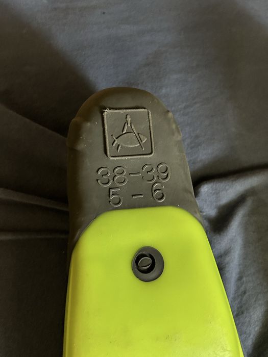 Ласти, лопатки-гребки, тренажер для кисті