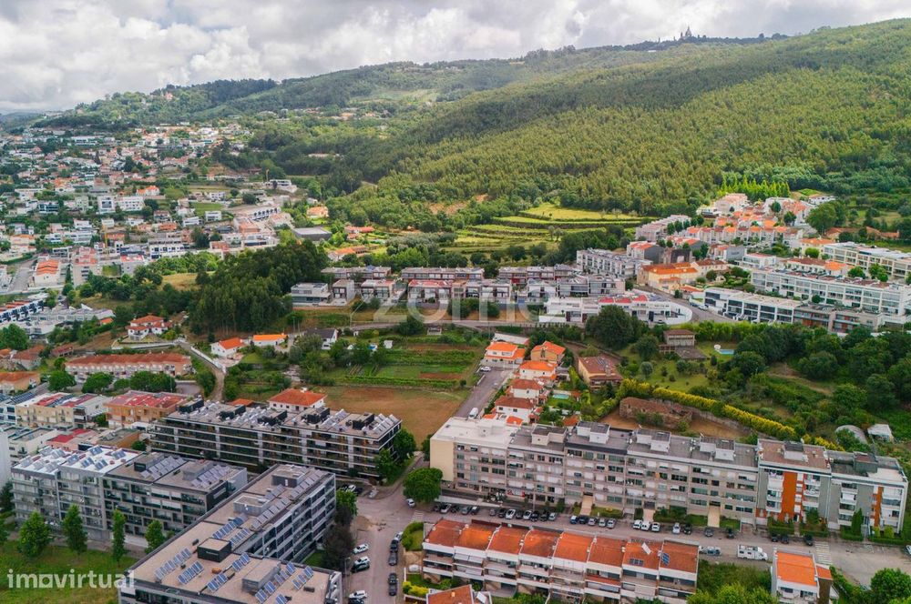 Loja para Arrendamento – Rua Amália Rodrigues, Fraião, Braga