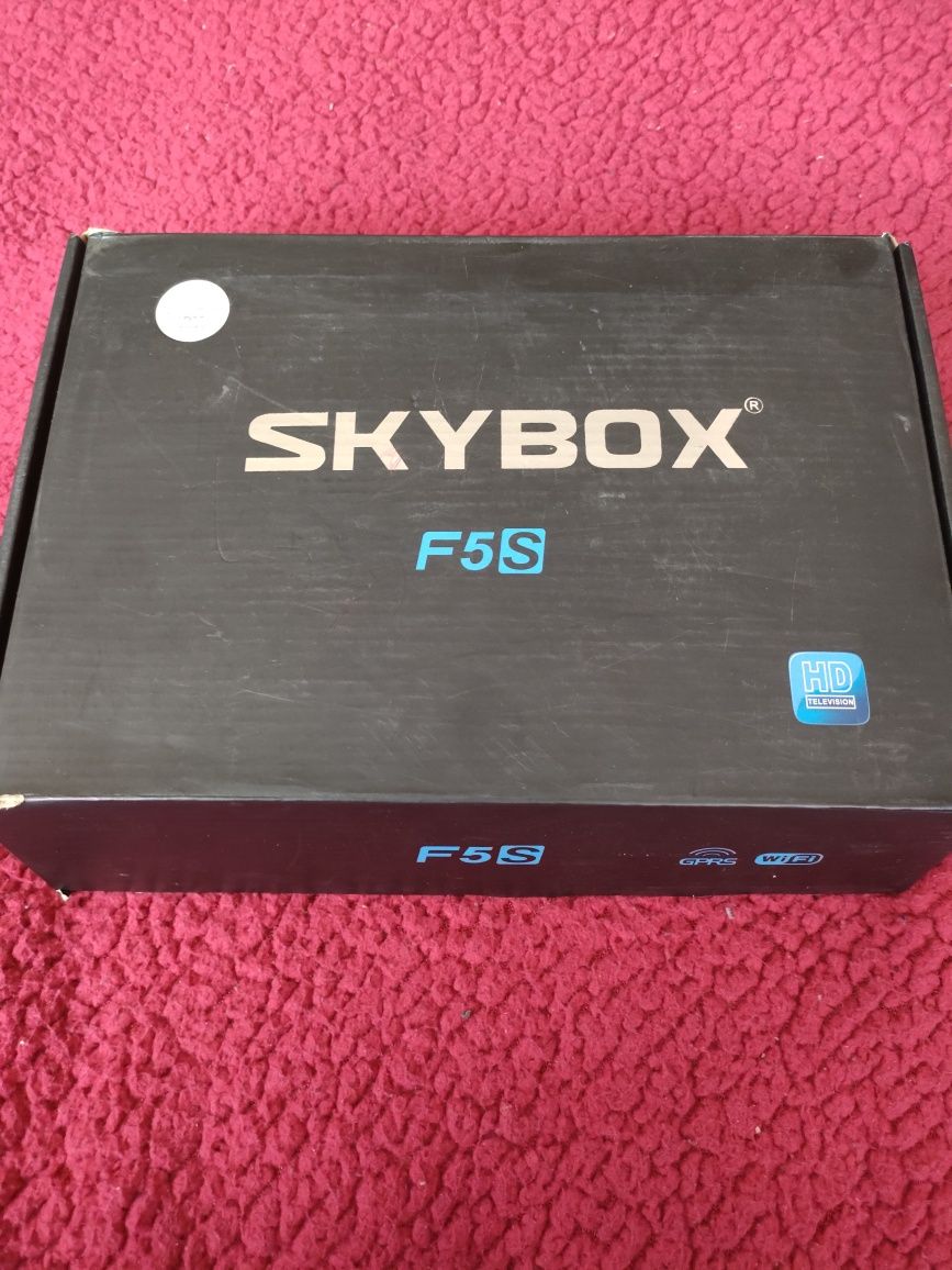 Tuner satelitarny Skybox F5S.Komplet.