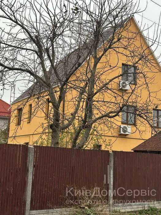 Приватний будинок 9 соток 207 м.кв продаж ремонт  гараж  Бровари