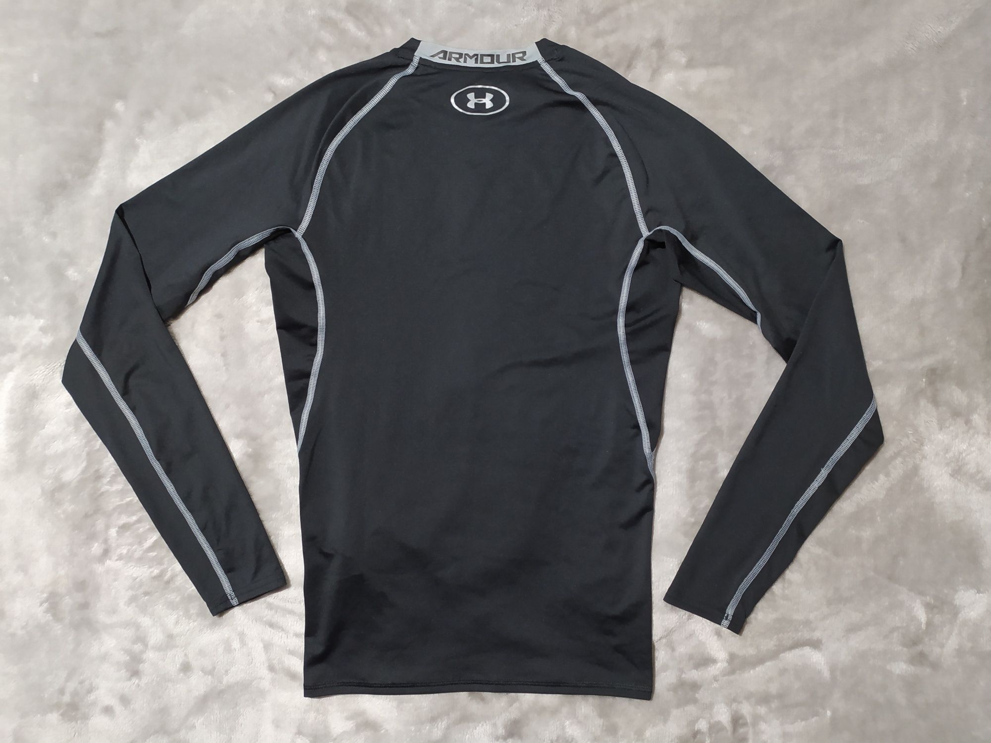 Under armour (M) compression fit лонгслів рашгард термокофта