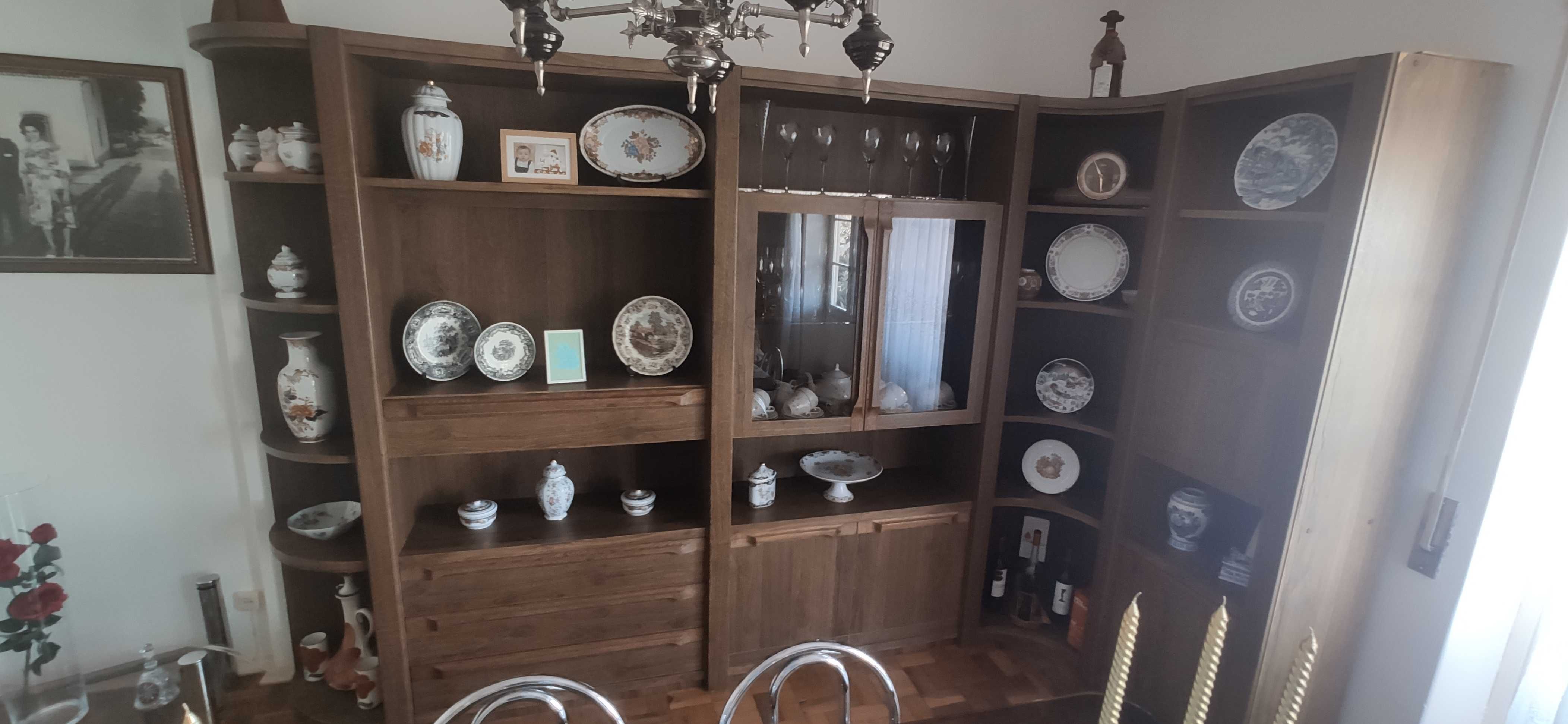 Móvel de sala com canto