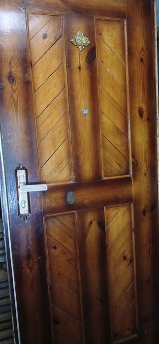 Продам вхідні двері бу в квартиру