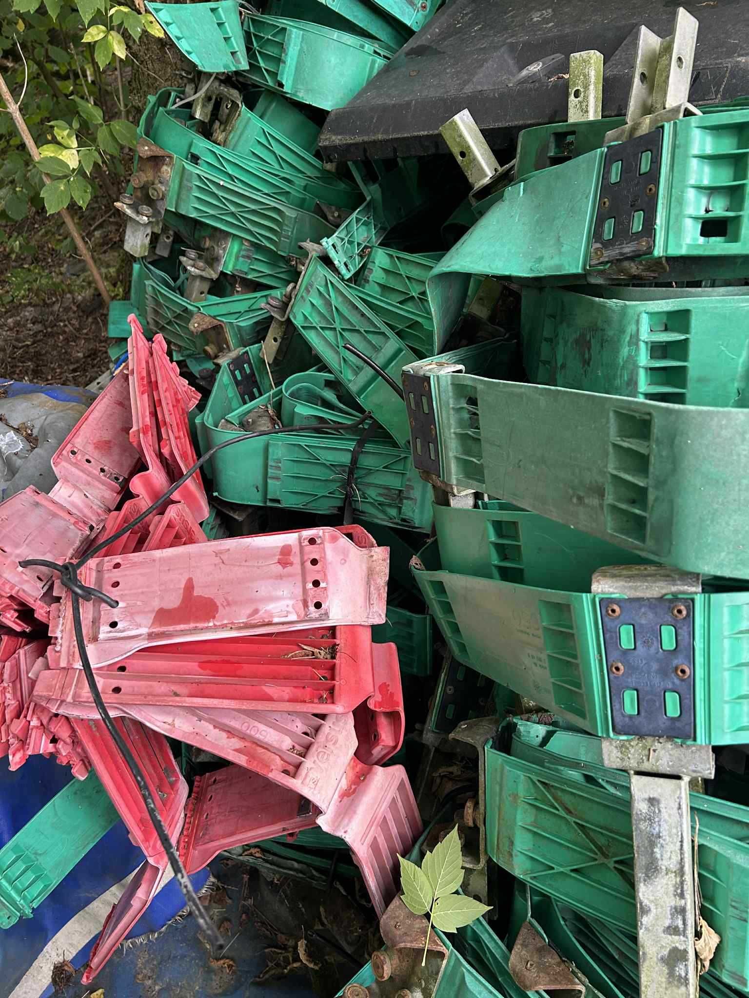 Łączniki plastikowe dachu zsuwanego naczepa Kogel, Schwarzmuller