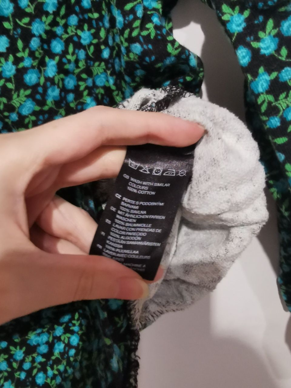 Kardigan sweterek zapinany drobne kwiatki H&M 100% bawełna